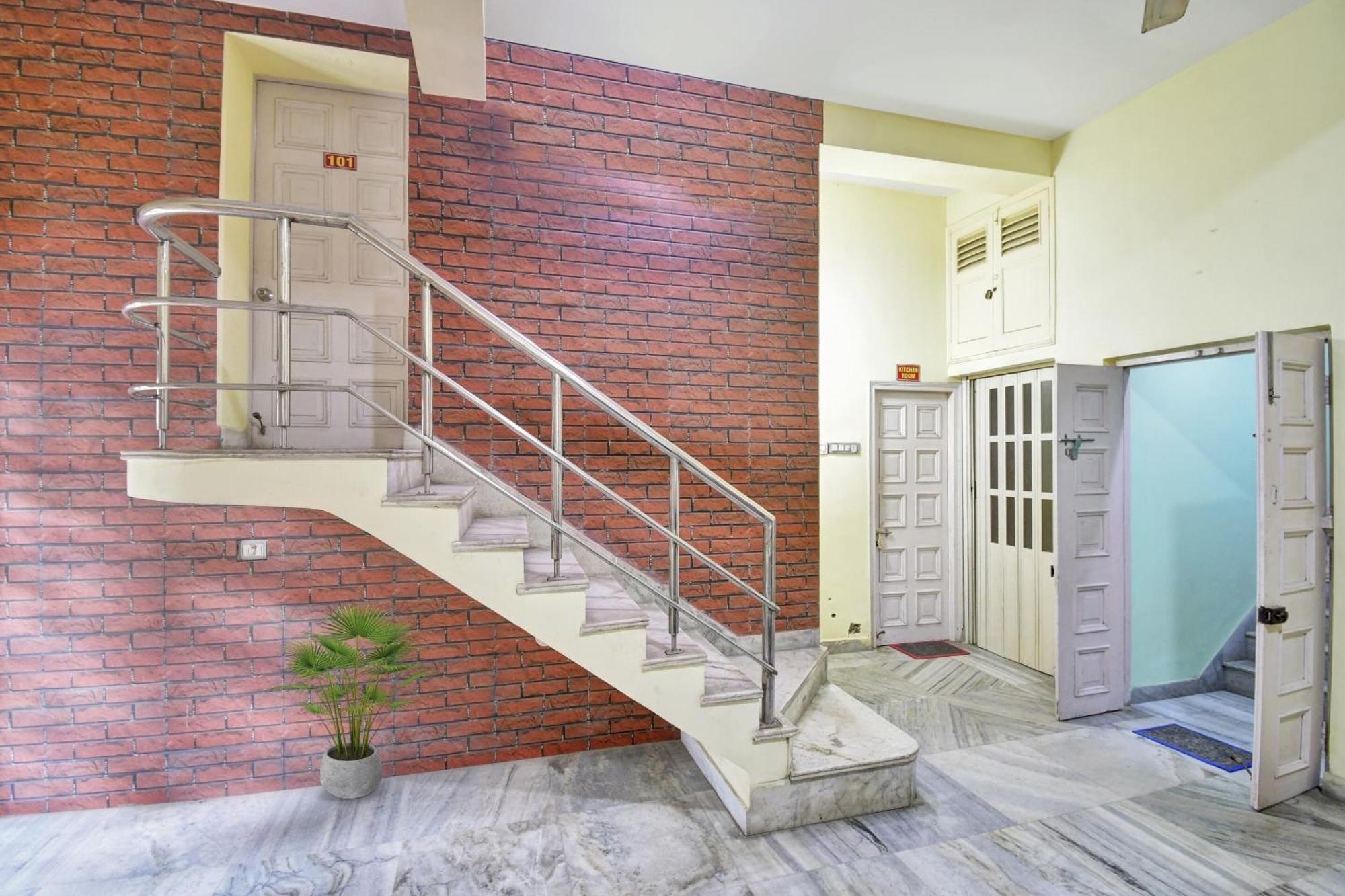 Hotel O R A Homestay Near Acropolis Mall Calcutta Exteriör bild