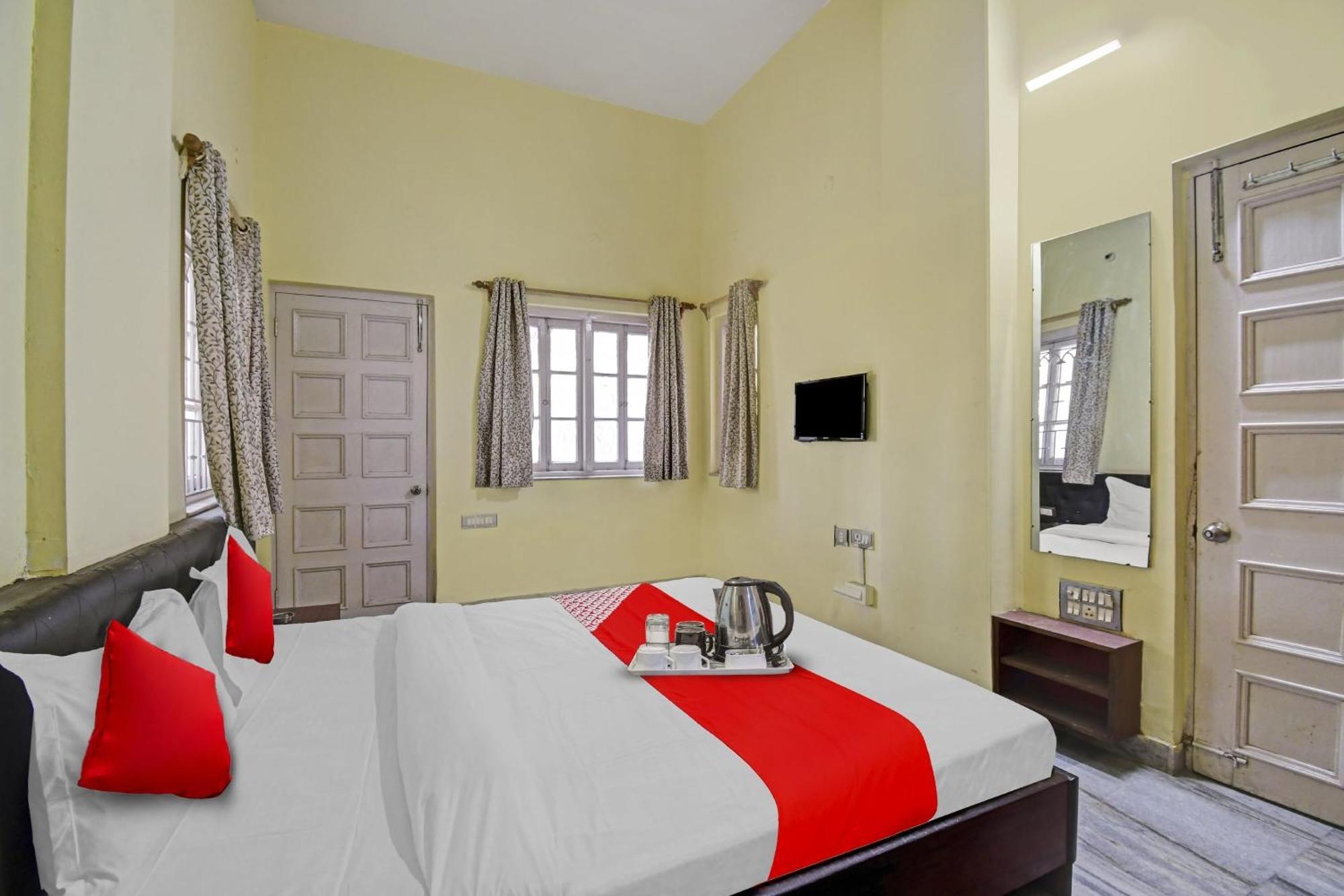 Hotel O R A Homestay Near Acropolis Mall Calcutta Exteriör bild