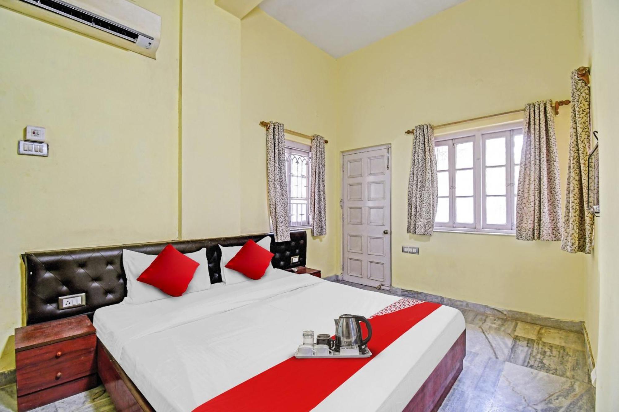 Hotel O R A Homestay Near Acropolis Mall Calcutta Exteriör bild